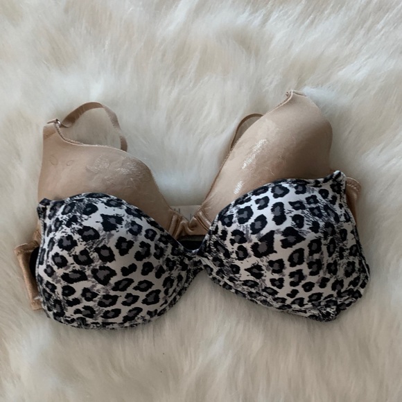 Vassarette Leopard Print and Nude Bra - Picture 1 of 2